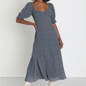 ✨ NWOT Lulu's | Blue Floral Midi Dress